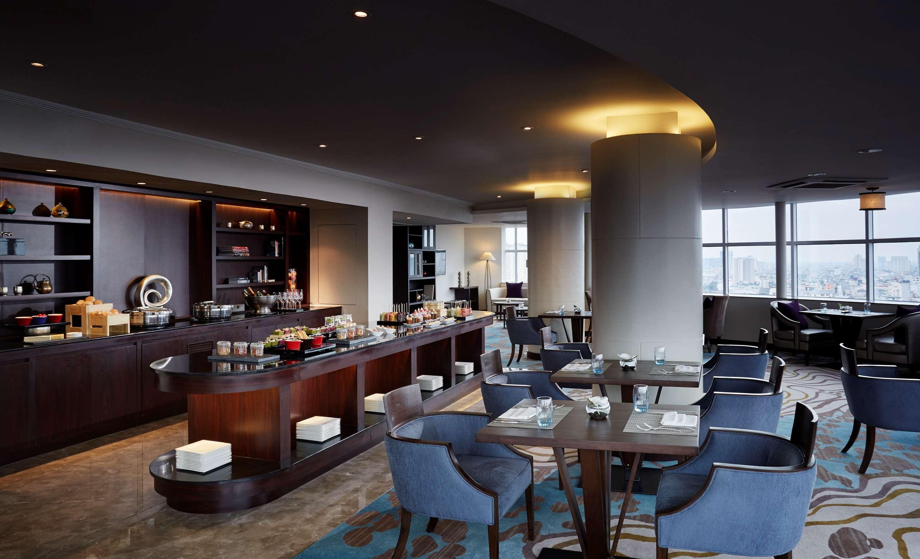 Melia Hanoi Exterior photo The Club Lounge at the 36th floor