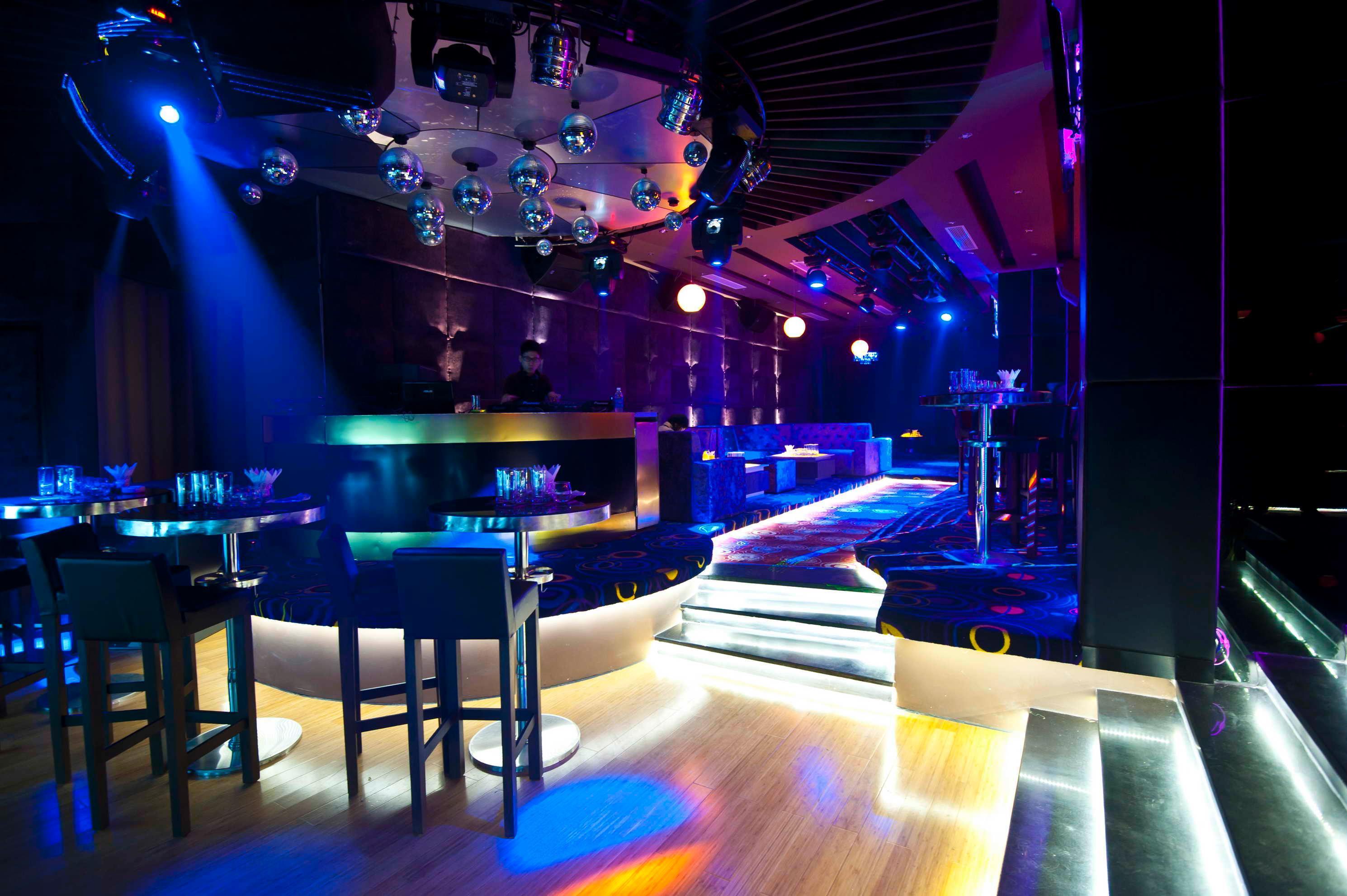 Melia Hanoi Exterior photo The interior of the nightclub