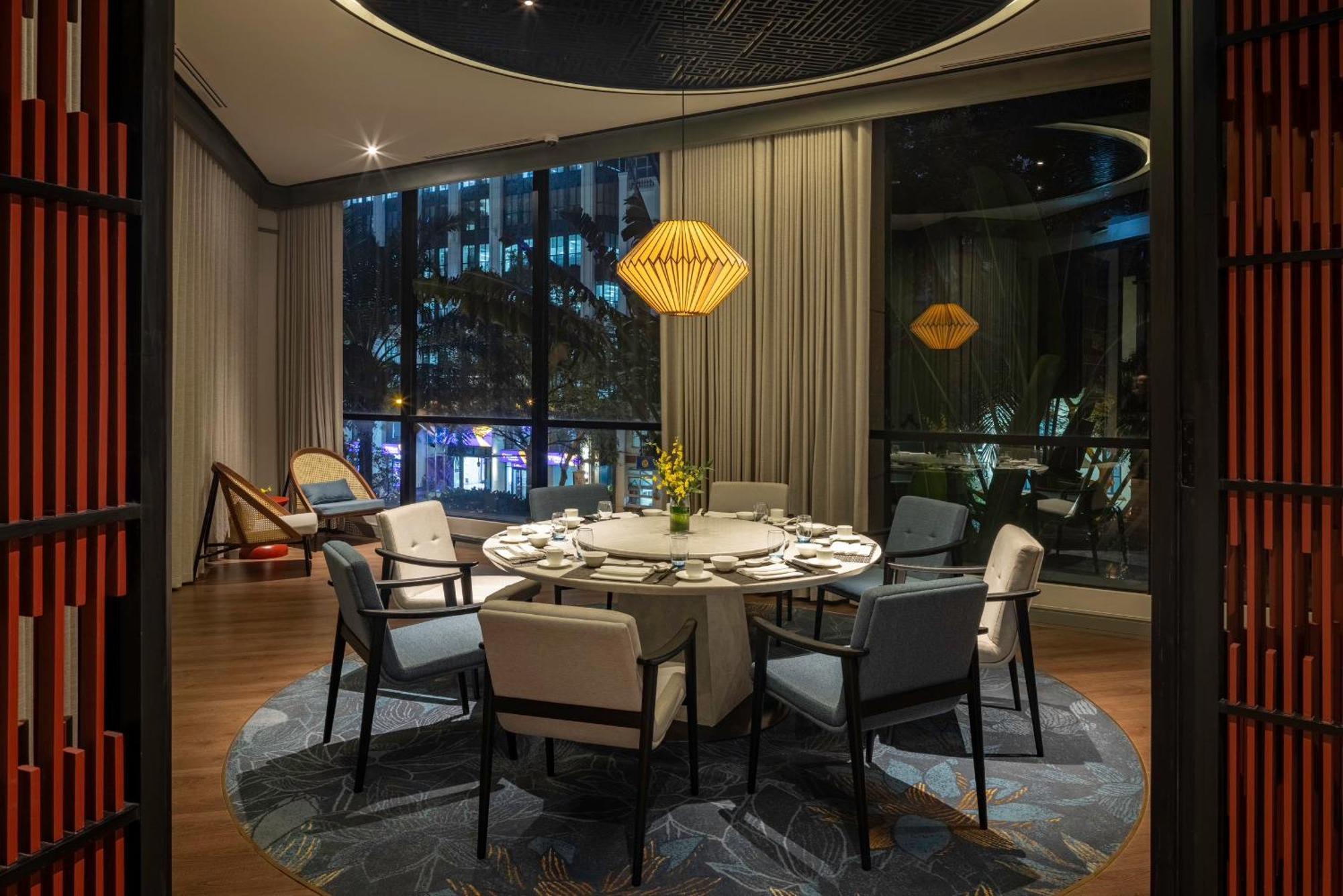 Melia Hanoi Exterior photo Private dining room at the restaurant