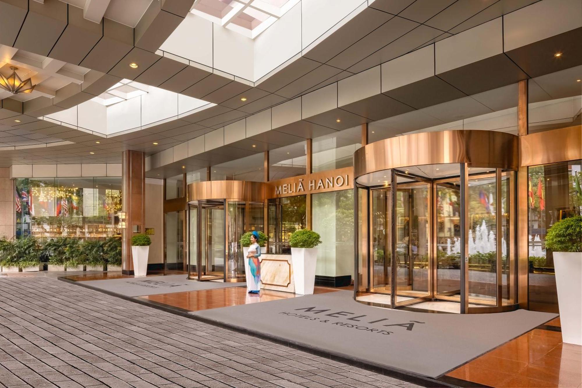 Melia Hanoi Exterior photo Entrance