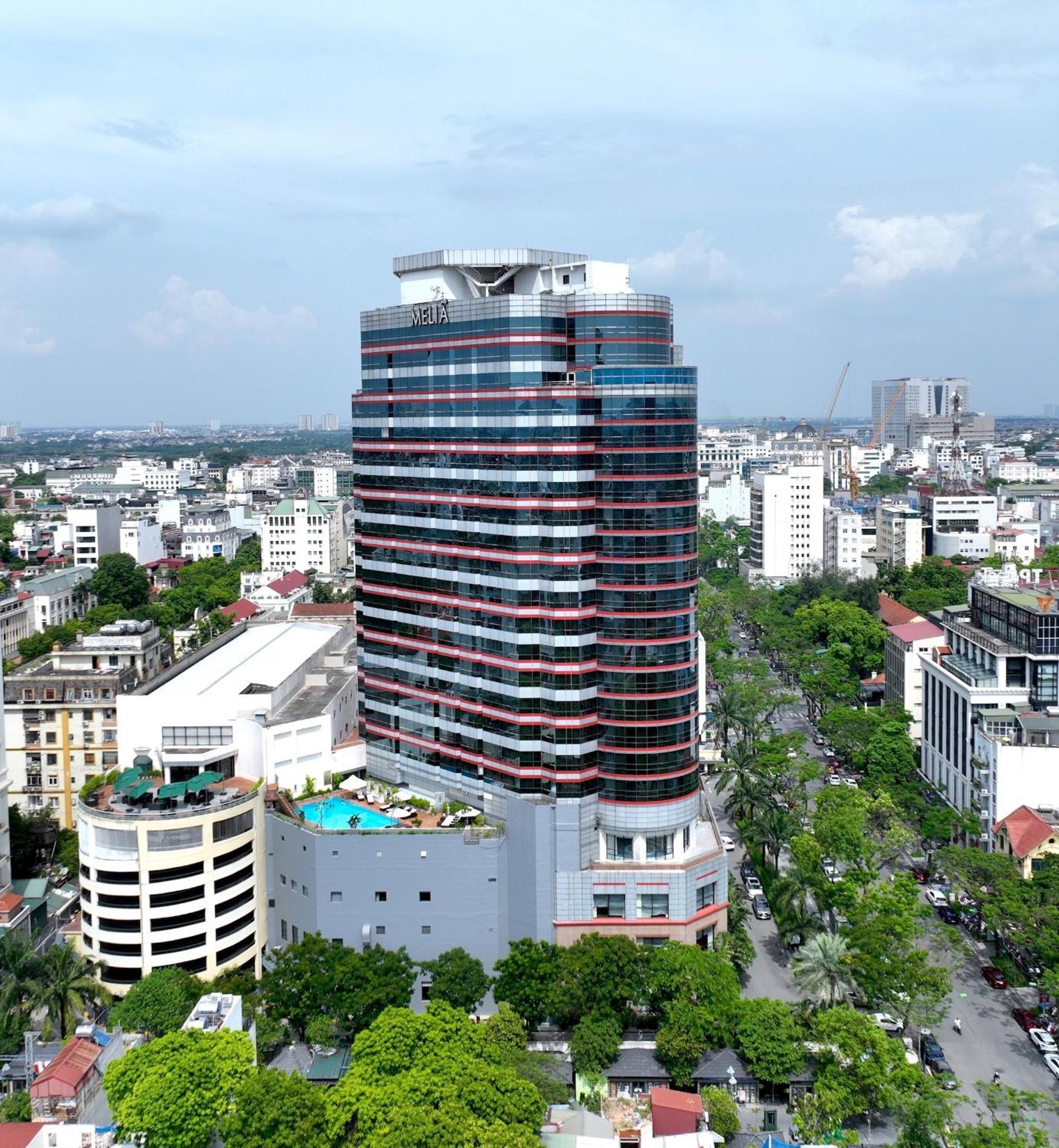 Melia Hanoi Exterior photo The building in 2012